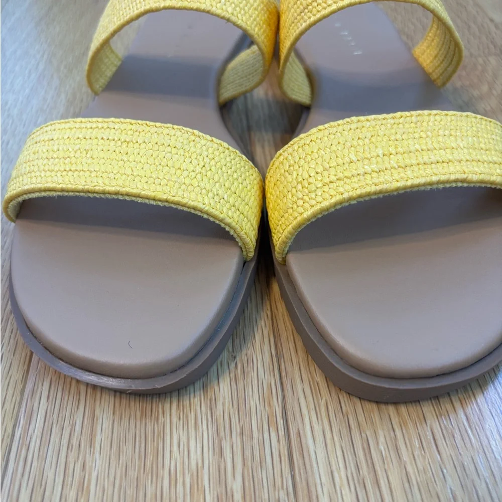 Kelly & Katie Yellow Sandals Strappy New in Box Women’s 8.5 M NIB Shoes and - Picture 6 of 7